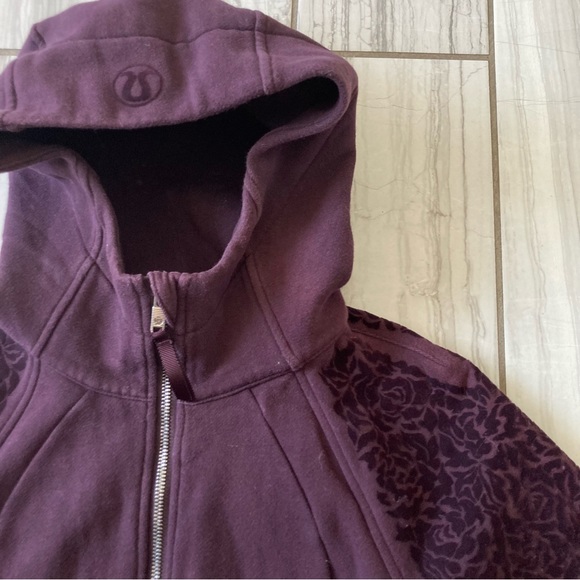 Lululemon Scuba jacket. GUC - Picture 2 of 4